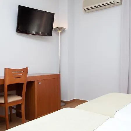 Hotel Doho 3*