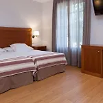 Hotel Doho 3*