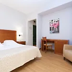 Hotel Doho Hotel 3*