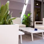 Hotel Doho Hotel