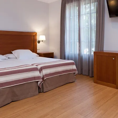 Hotel Doho 3*